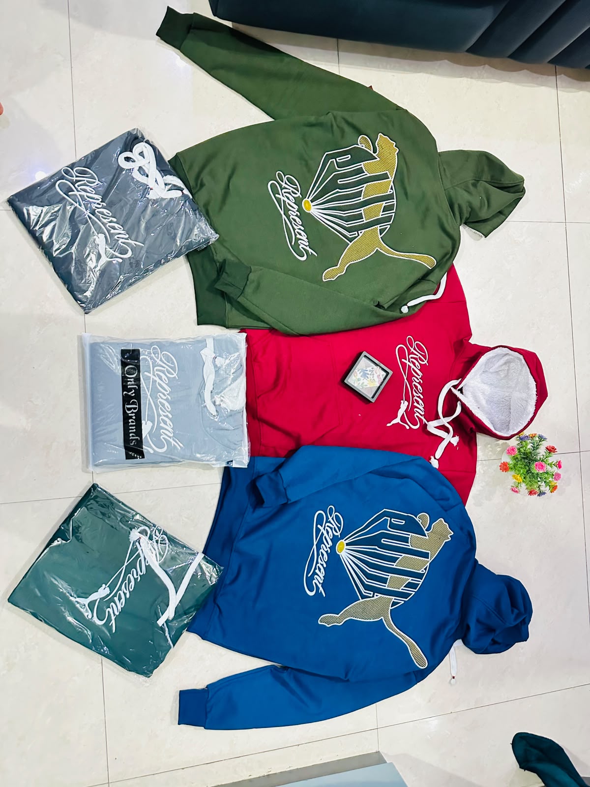 Hoodie Wholesale Market